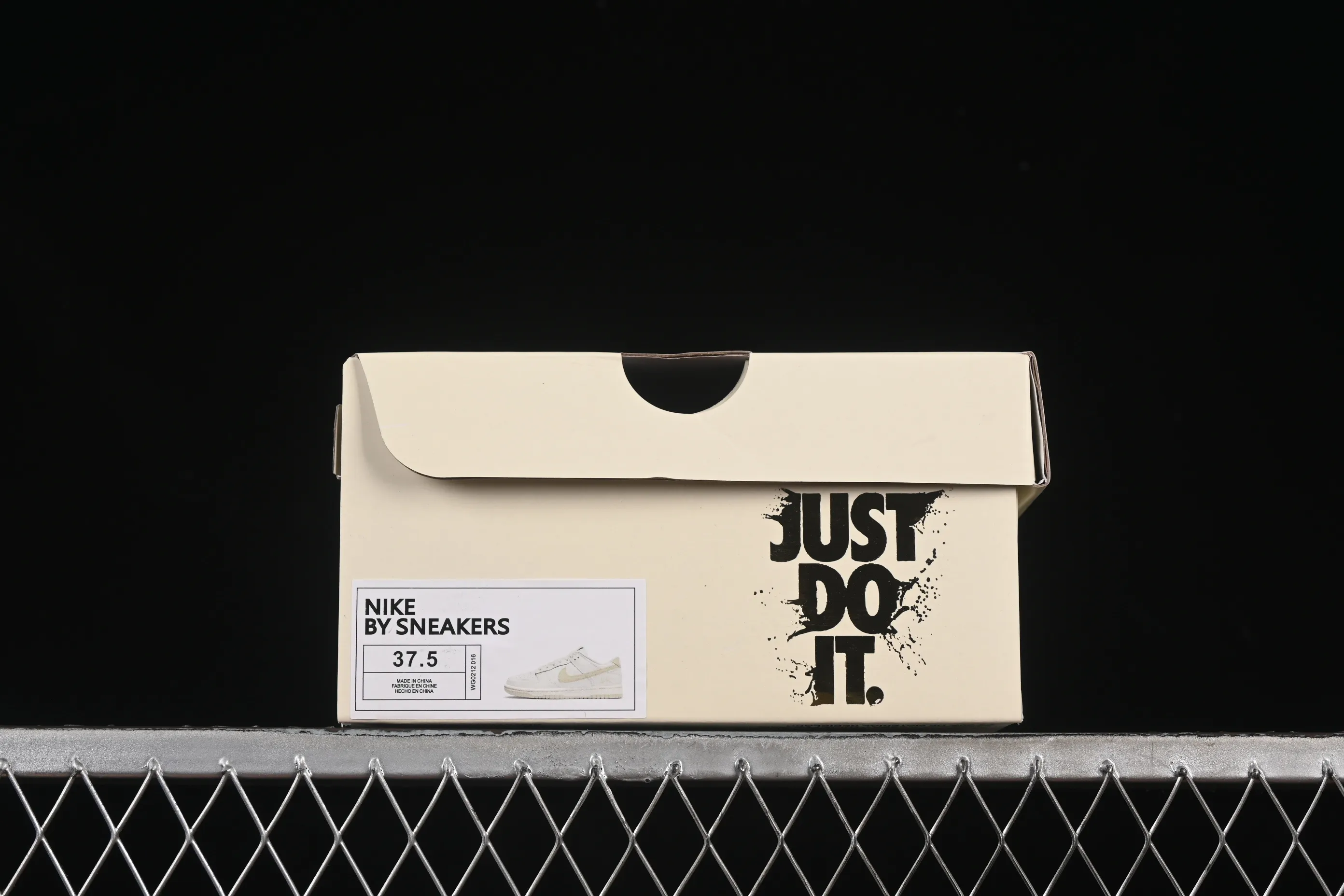 All categories Nk SB Dunk series Nk SB Dunk Low low-top sneakers Nike SB Dunk Low Forest City Anniversary high-end custom low-top casual sneakers WG0212-018